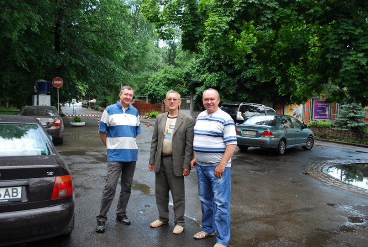 DSC_0612К Сергей Кукушкин(слева), Владимир Белан и Юрий Рыженко (оба из Запорожья).jpg
