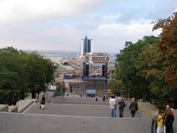 Выставка на День города (02.09.2007) (2880 відвідувань) Морвокзал с памятной празднуемой датой.
Фото Иваново�... Выставка на День города (02.09.2007)