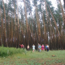 Поход на байдарках по р.Сейм, июль 2009 (3118 відвідувань) Сам лес
Фото Е. Ивановой (Киев) Поход на байдарках по р.Сейм, июль 2009